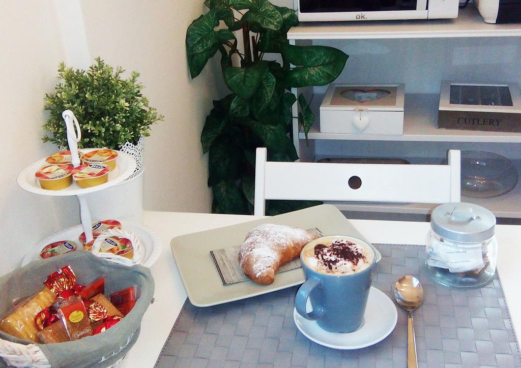 La Casa Delle Betulle Bed & Breakfast Cardano Al Campo Bilik gambar